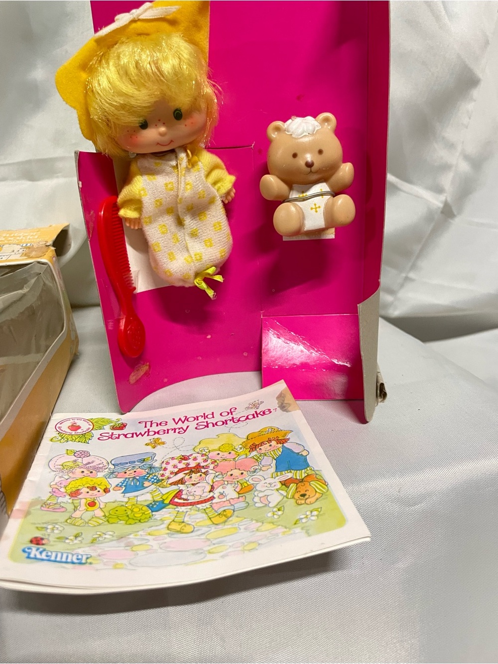 Vintage 1980’s Strawberry Shortcake Butter Cookie Doll & Bear Set- Yellow & Pink - Picture 6 of 7
